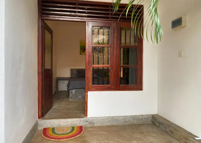 The Calm Palm